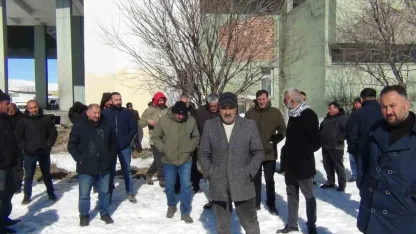 Kars Karadağ Mahallesi’nde Taş Ocağı Protestosu: Mahalleli Projeye Karşı Çıkıyor