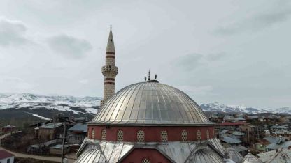 Muş Ovası baharın müjdecisi leylekleri ağırlamaya başladı