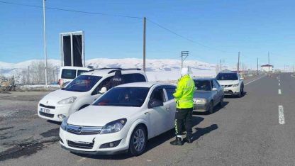 Patnos’ta Bayram Öncesi Sıkı Trafik Denetimi