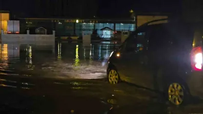 Muş’un Hasköy İlçesinde Sağanak ve Eriyen Kar Suları Su Baskınlarına Yol Açtı