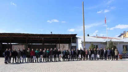 Oltu Belediye Başkanı Adem Çelebi Belediye Personeliyle Bayramlaştı