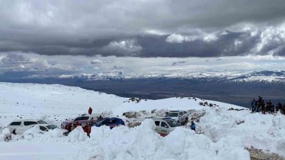 Ağrı Dağı’nda Zirve Yolunda Tırmanış Krizi