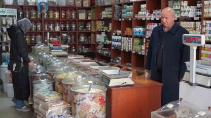 Van’da Mevsim Geçişi Hastalıkları Artırdı Vatandaşlar Çareyi Aktarlarda Buldu