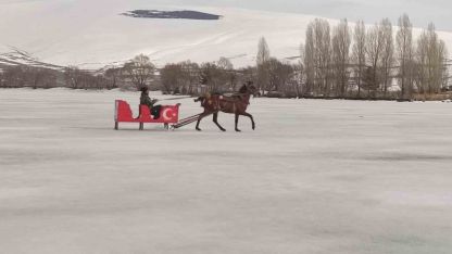 Çıldır Gölü’nde Atlı Kızak Sezonu Sona Erdi