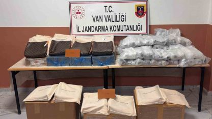 Van’ın Başkale İlçesinde 3 Milyon Liralık Kaçak Eşya Ele Geçirildi