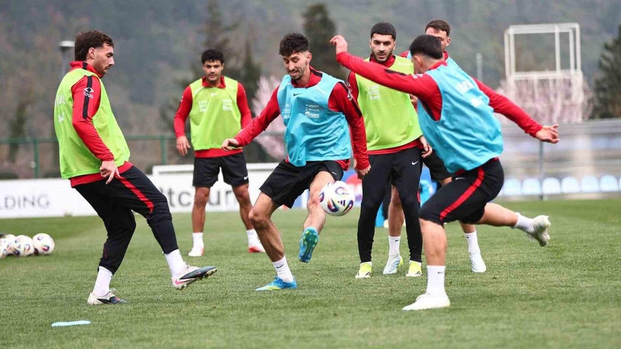 A Milli Takım Kosova Finali Hazırlıklarına Başladı: Play-Off Heyecanı Sürüyor