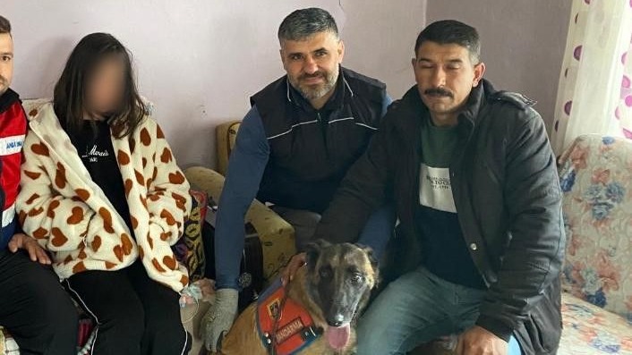 Annesi Telefonunu Alınca Evden Kaçmıştı! 13 Yaşındaki İklim Nur’u Jandarma Kurtardı