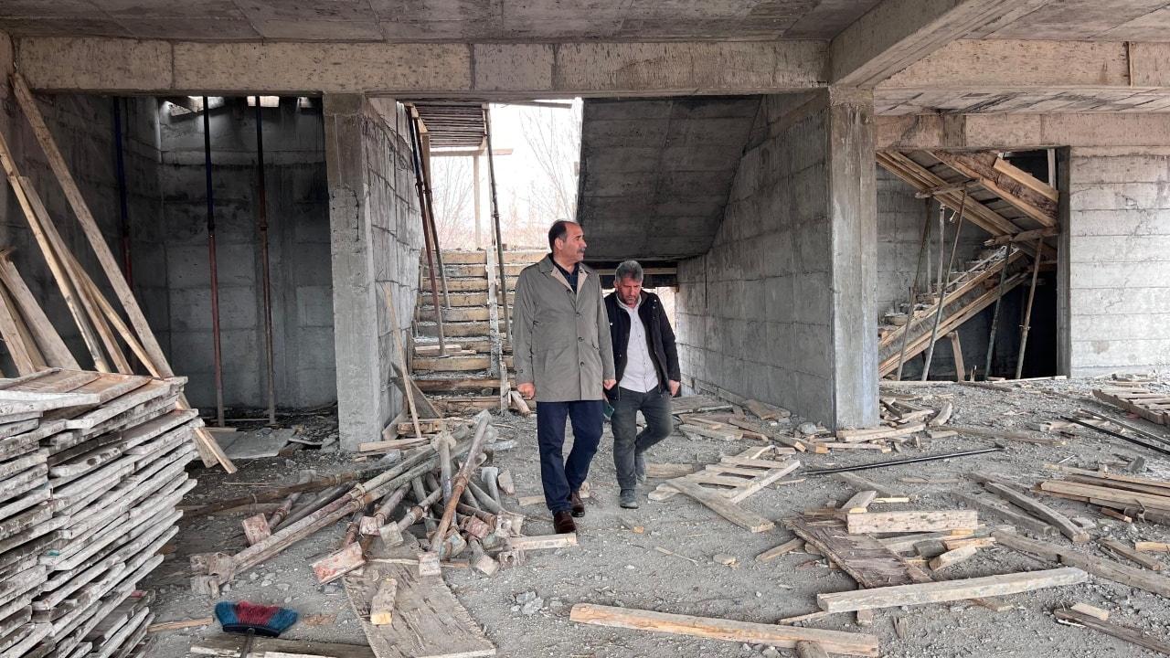 Aralık’ta 16 Derslikli Yeni Okul Yükseliyor! Atatürk İlkokulu/Ortaokulu İnşaatı Sürüyor