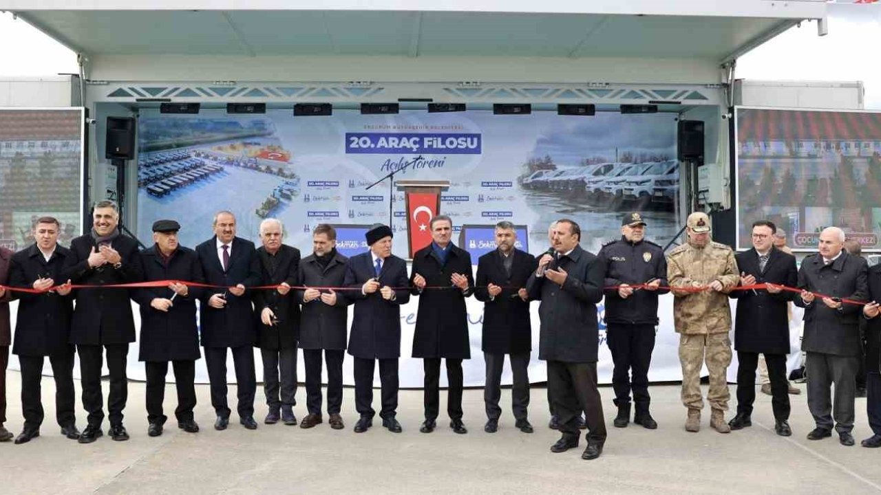 Erzurum Büyükşehir Belediyesi 170 Araçlık Dev Hizmet Filosunu Tanıttı
