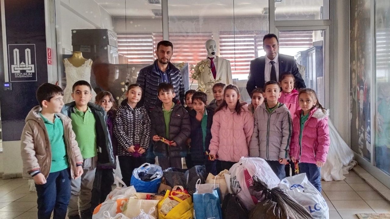 Erzurumlu Miniklerden Örnek Davranış: Harçlıklar Hayır Çarşısı’nda Umuda Dönüştü