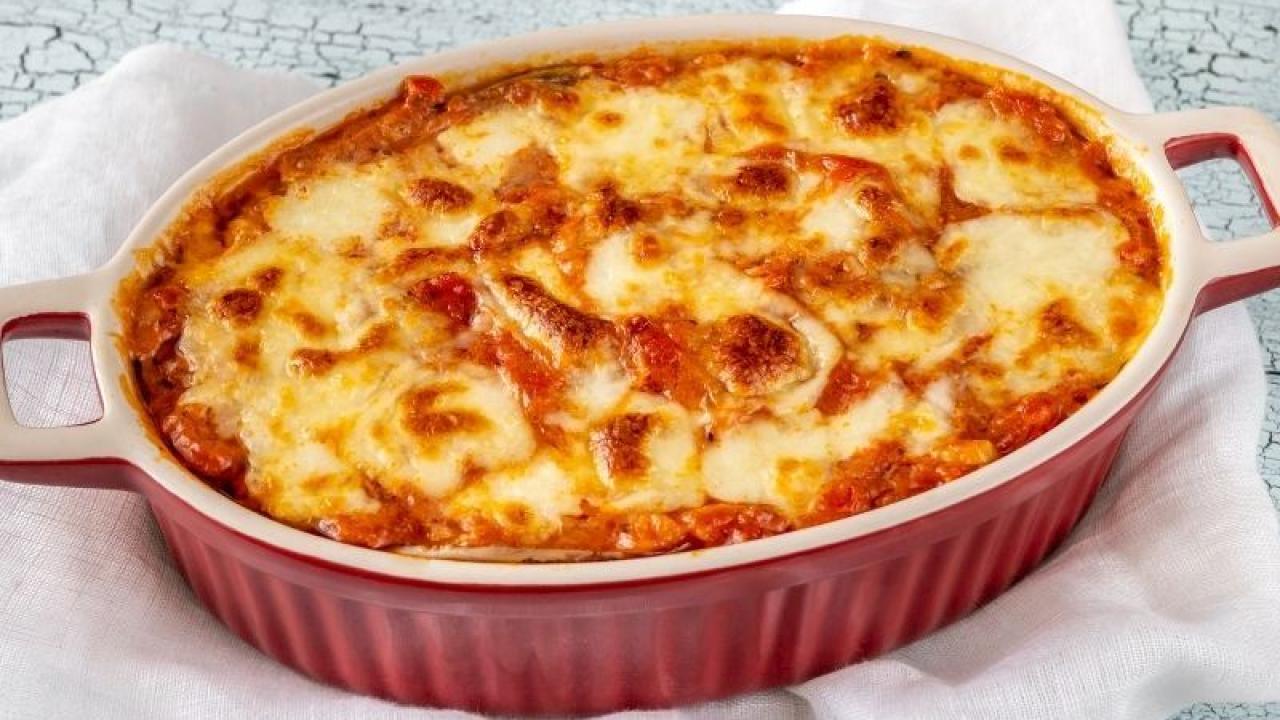 Fırında Kaşarlı Sebze Yemeği Tarifi