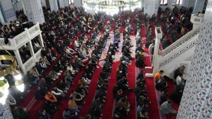 Güneşin Doğduğu İlk İlde Bayram Heyecanı: Iğdır Camilere Akın Etti!