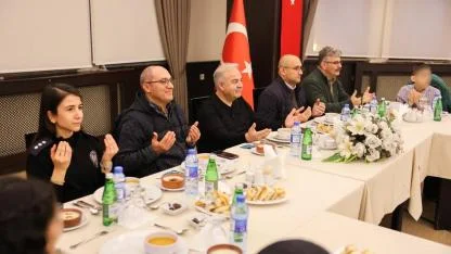 Iğdır Emniyeti’nden Anlamlı İftar: Sevgi Evleri’ndeki Çocuklarla Gönül Köprüsü