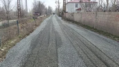 Iğdır İl Özel İdaresi Sahada: Yüzbaşılar Köy Yolu Yenilendi!