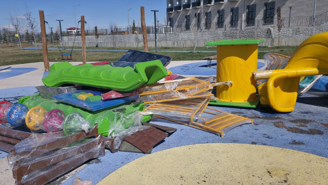 Iğdır Millet Bahçesi Yenileniyor: İl Özel İdaresi Ekipleri Sahada!