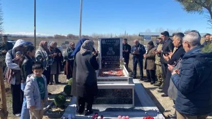 Iğdır Şehidini Unutmadı: Uzman Çavuş Fatih Kara Kabri Başında Dualarla Anıldı