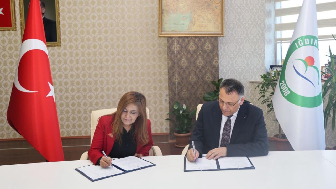Iğdır Üniversitesi ile Araz Derneği Arasında İş Birliği Protokolü