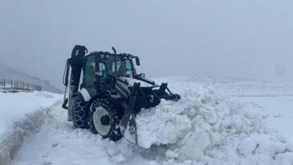 Iğdır’da Baharın Ortasında Kış Geri Döndü: Ekipler Teyakkuzda!