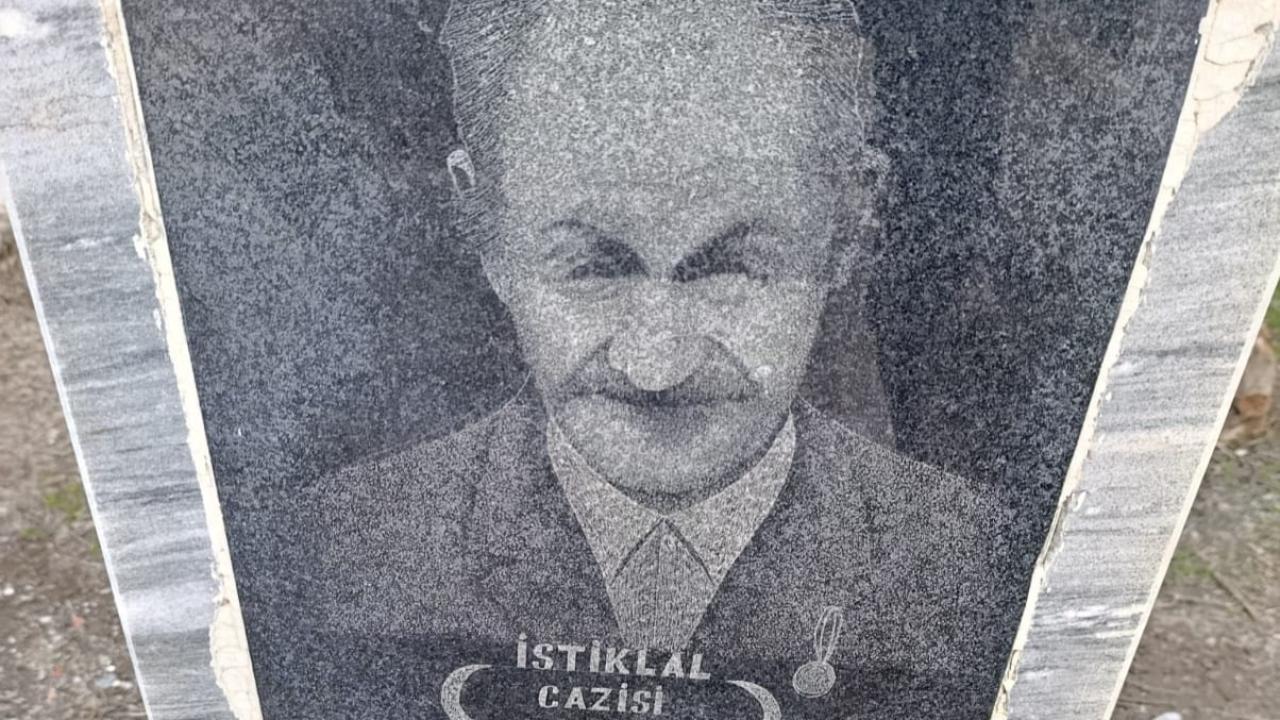 Iğdır’da Duygu Dolu Anlar: Kahraman Gazilerin Kabirleri Şanlı Bayrağımızla Taçlandı