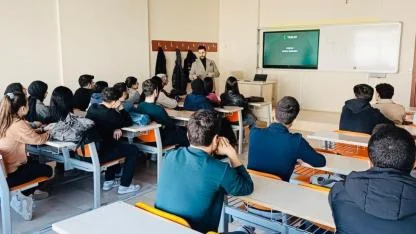 Iğdır’da Geleceğin Diş Hekimlerine Bağımlılıkla Mücadele Semineri