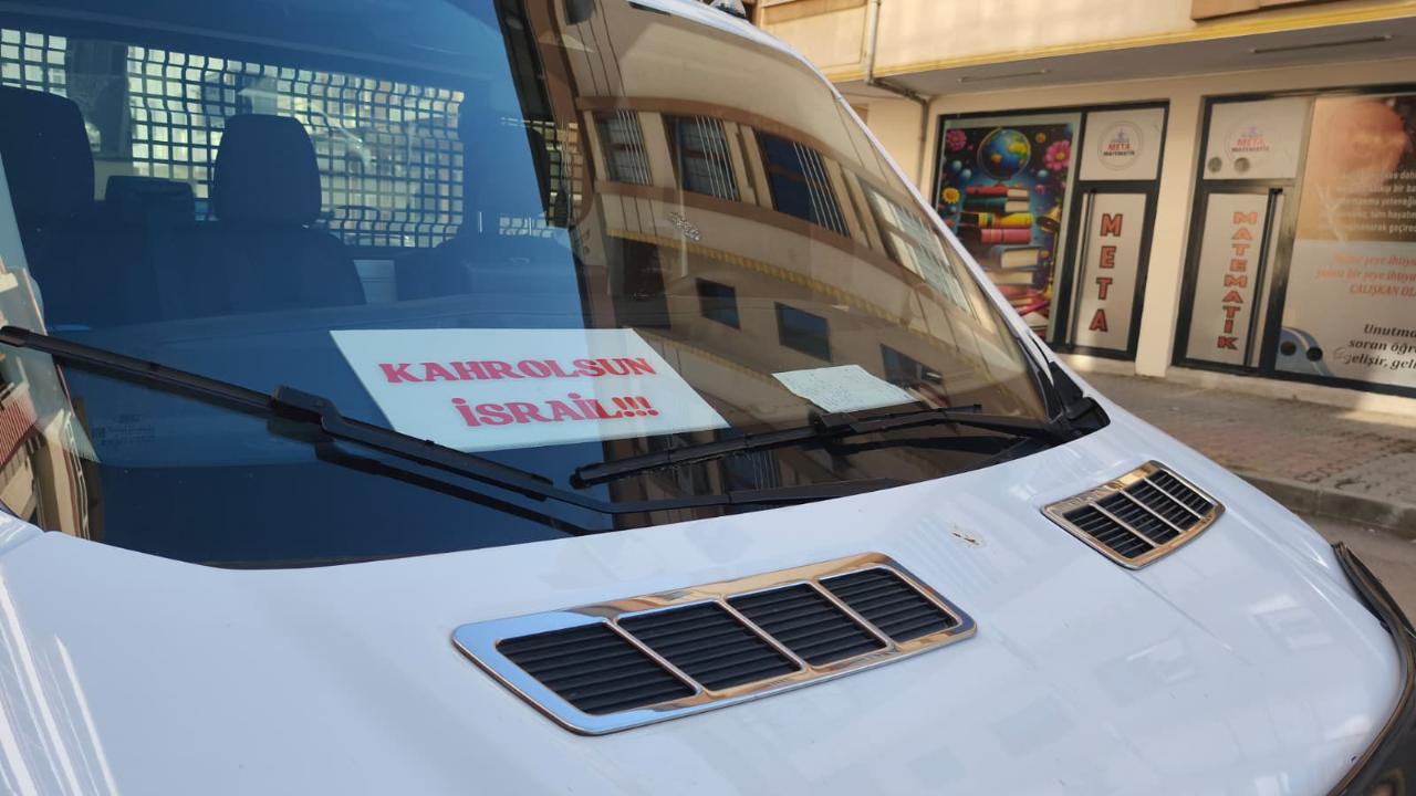 Iğdır’da İsrail’e Tepki Araç Camlarına Taşındı