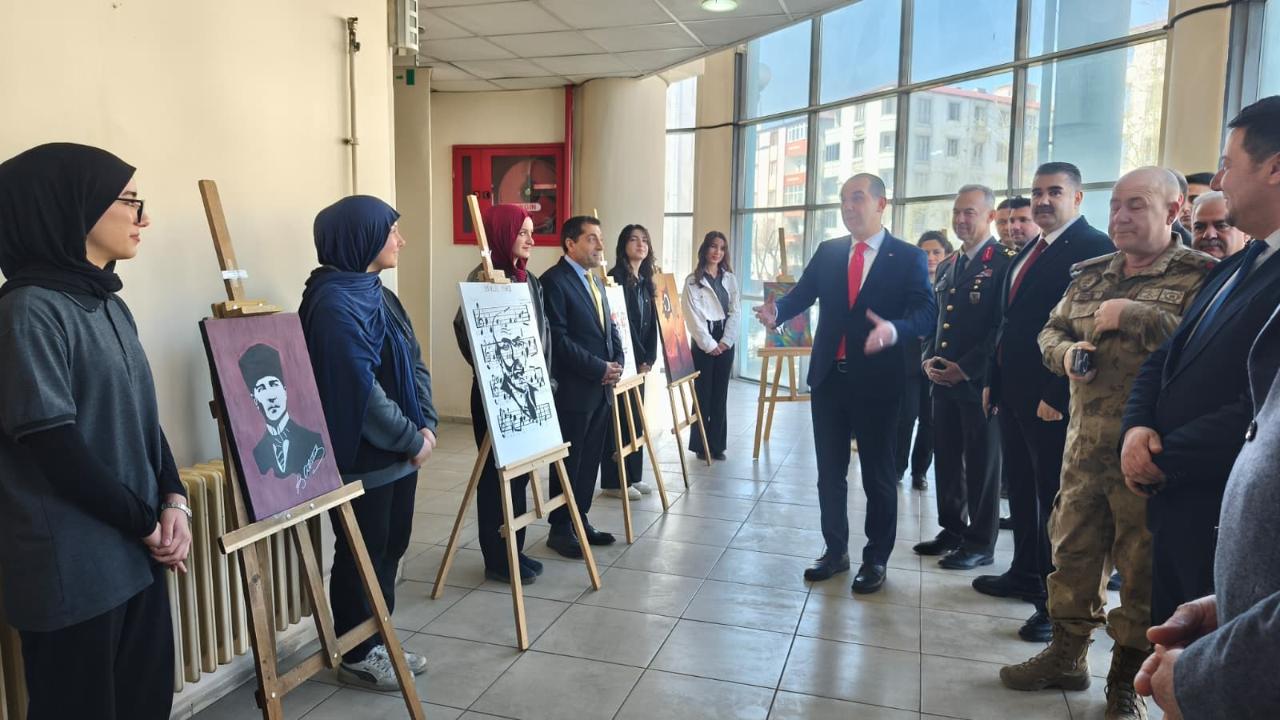 Iğdır’da "İstiklal" Ruhu Sanatla Buluştu: 105. Yıla Özel Sergi