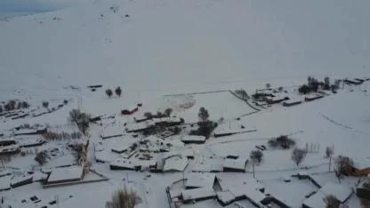 Iğdır'da karlar altında köylerin  havadan görüntülendi