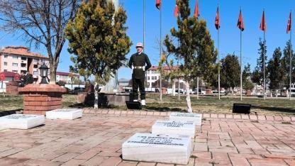 Iğdır'da Şehitlikte Teknoloji Devrimi: Telefonu Okutan Kahramanların Hikayesine Ulaşıyor