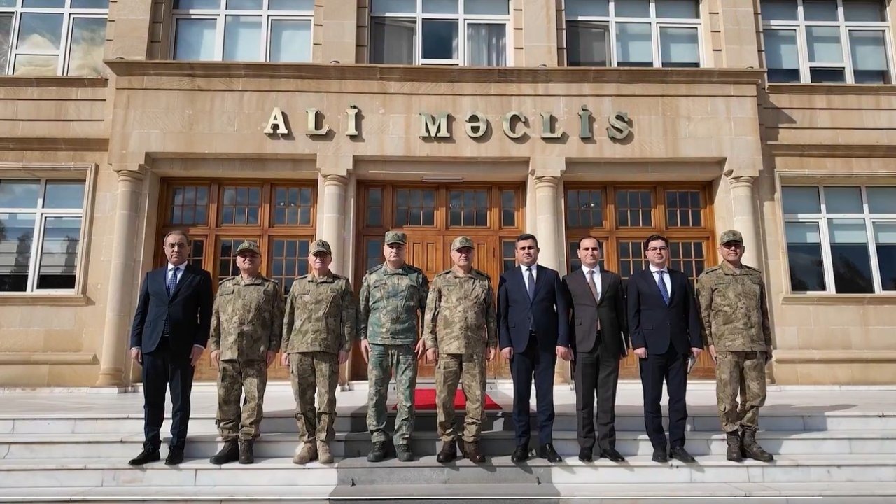 Kara Kuvvetleri Komutanı Tokel Iğdır’dan Nahçıvan’a Geçti