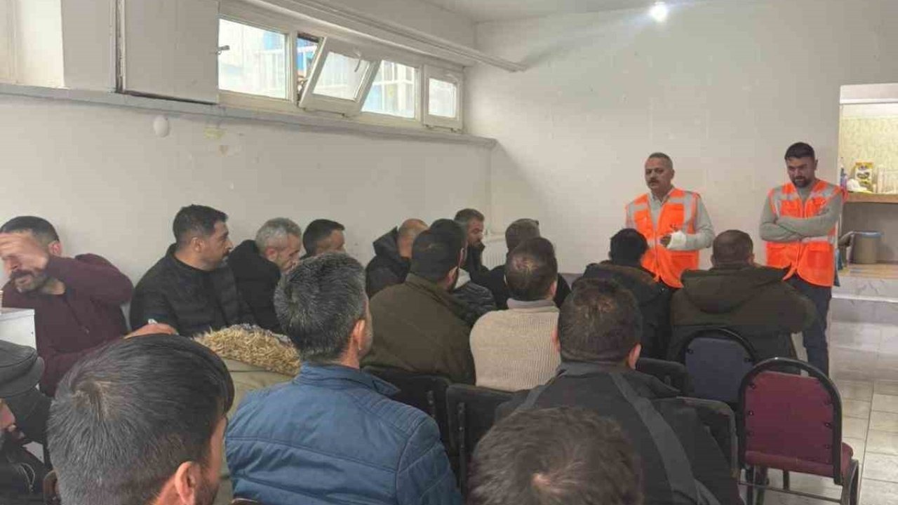 Karayazı Esnaf Derneği İlk Toplantısını Gerçekleştirdi