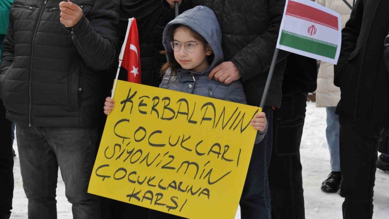 Kars’ta Caferi Vatandaşlardan İran’a Destek Mitingi