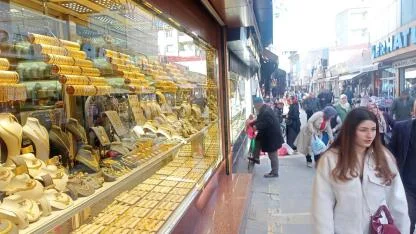 Kuyumcularda Hareketli Saatler: Iğdır’da Gram Altın 7 Bin TL Sınırında!
