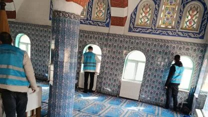 Ramazan’da Örnek Hareket! Iğdır’da Yükümlülerin Cami Temizliği Takdir Topladı