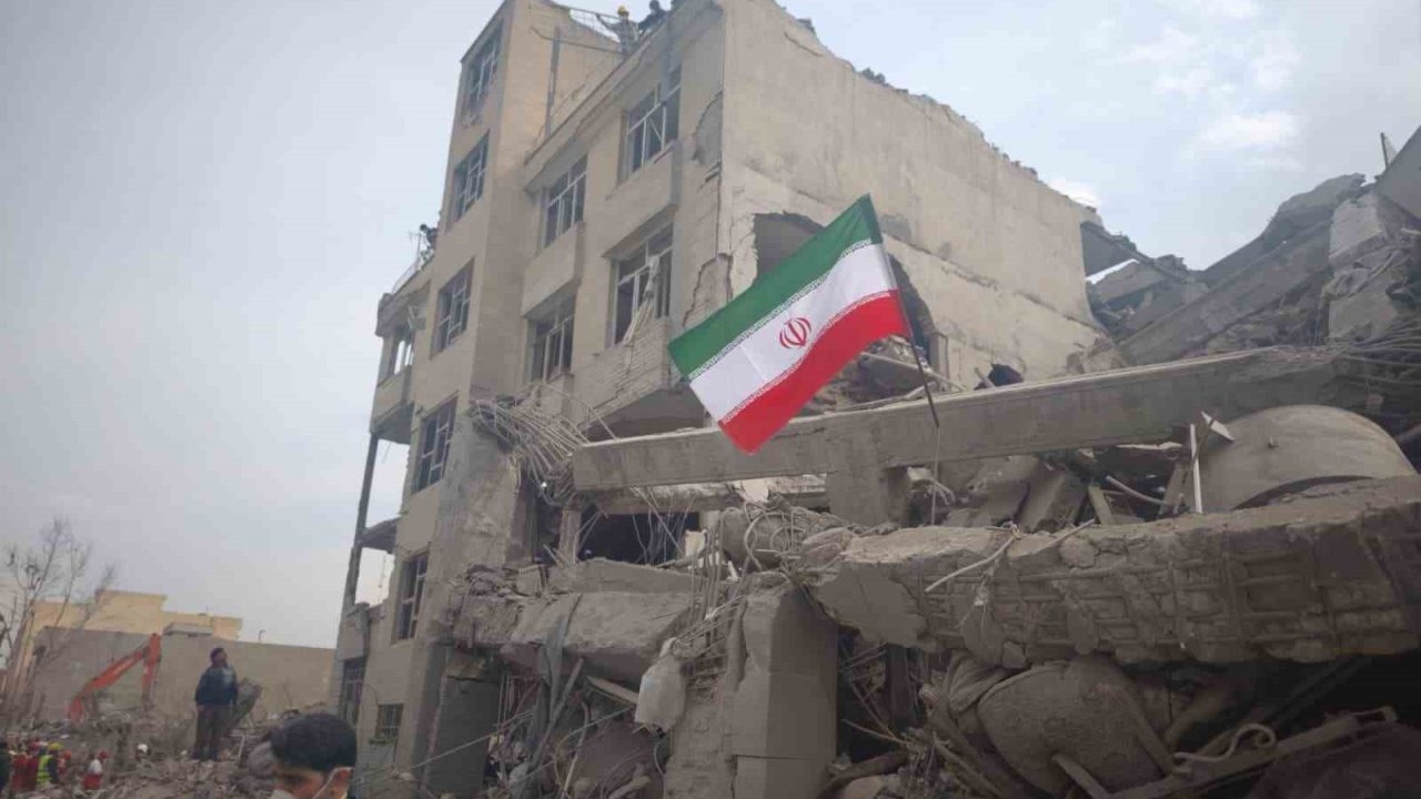 Tahran’da Sivil Yerleşim Yerlerine Saldırı: Büyük Yıkım ve Can Kaybı