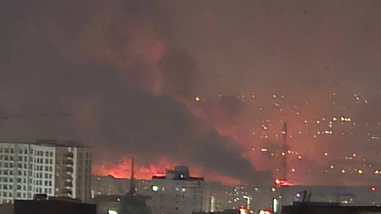 Tahran’dan Gelen Görüntüler: Mehrabad Havalimanı Alevler İçinde