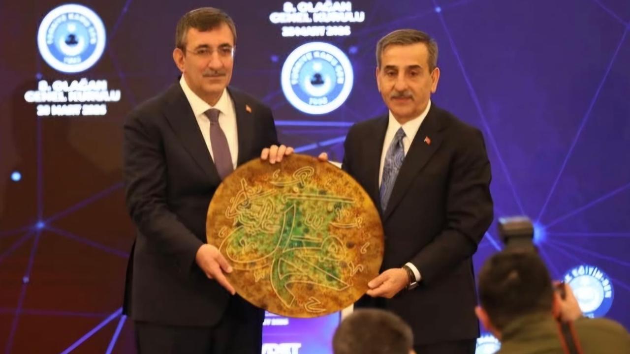 Türkiye Kamu-Sen’in 8. Olağan Genel Kurulu’na Iğdır Damgası: Aytaç Türkeli Ankara’da Temaslarda Bulundu