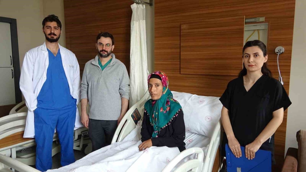 Van Eğitim ve Araştırma Hastanesi'nde Kritik Kalp Ameliyatı: 36 Yaşındaki Hasta Sağlığına Kavuştu
