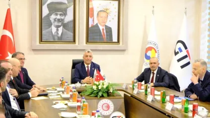 Ticaret Bakanı Ömer Bolat gümrük kapılarındaki son durumu yerinde inceledi