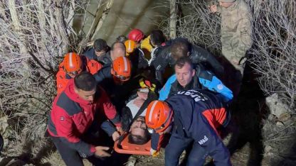 Erzurum'un Köprüköy ilçesinde Aras Nehri'ne uçan sürücüye dev operasyon