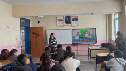 Yeşilay Kars Şubesi’nden Öğrencilere Bağımlılıkla Mücadele Eğitimi