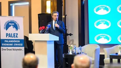 Erzurum Valisi Aydın Baruş Palandöken Ekonomi Zirvesi’ne Katıldı