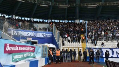 Erzurumspor Tribünlerinden Kanser Haftasında Anlamlı Farkındalık Mesajı
