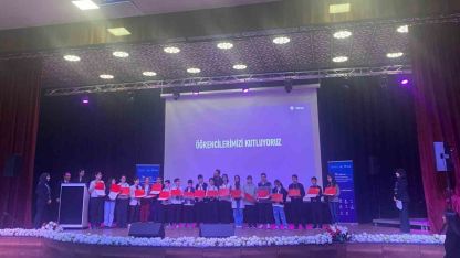 Van Muradiye Yavuz Selim Ortaokulu Öğrencilerinden TÜBİTAK Bölge Yarışmasında Büyük Başarı