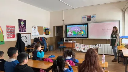 Yeşilay Kars Şubesi’nden Azat İlkokulu Öğrencilerine Sağlıklı Yaşam Eğitimi