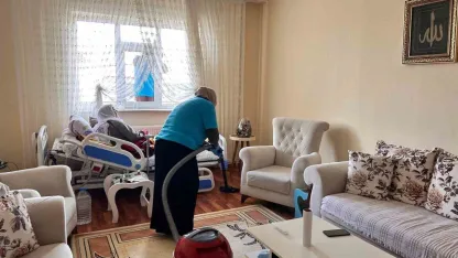 Ağrı'da Kapılar Vefa İçin Açılıyor: Binlerce Kişiye Evinde Temizlik Hizmeti