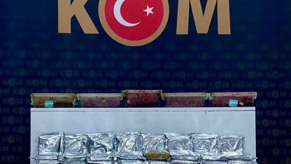 Kars'ta Kaçakçılık Operasyonu: Binlerce Makaron ve Tonlarca Tütün Ele Geçirildi