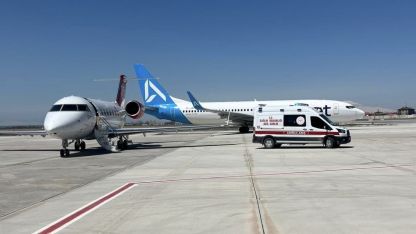 Van’da Tedavi Gören İki Çocuk Hasta Ambulans Uçakla Ankara’ya Sevk Edildi