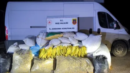 Muş’ta 1 Tonun Üzerinde Bandrolsüz Tütün Ele Geçirildi: 1 Gözaltı
