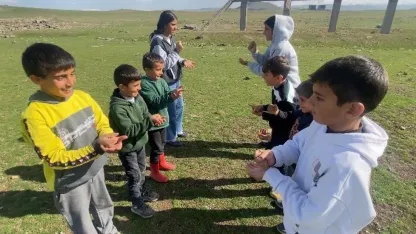 Patnoslu Çocuklar Geleneksel Oyunlarla Doğada Büyüyor