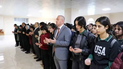 Ağrı’da saldırılarda hayatını kaybeden eğitimciler için dua edildi